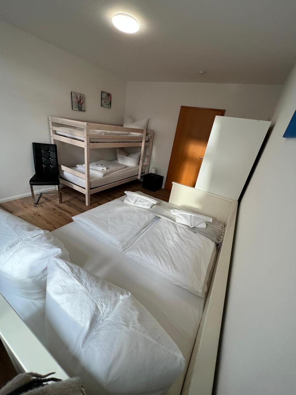 Apartment Bernstein Ruhig, Familienfreundlich Mit Garten Rostock Extérieur photo